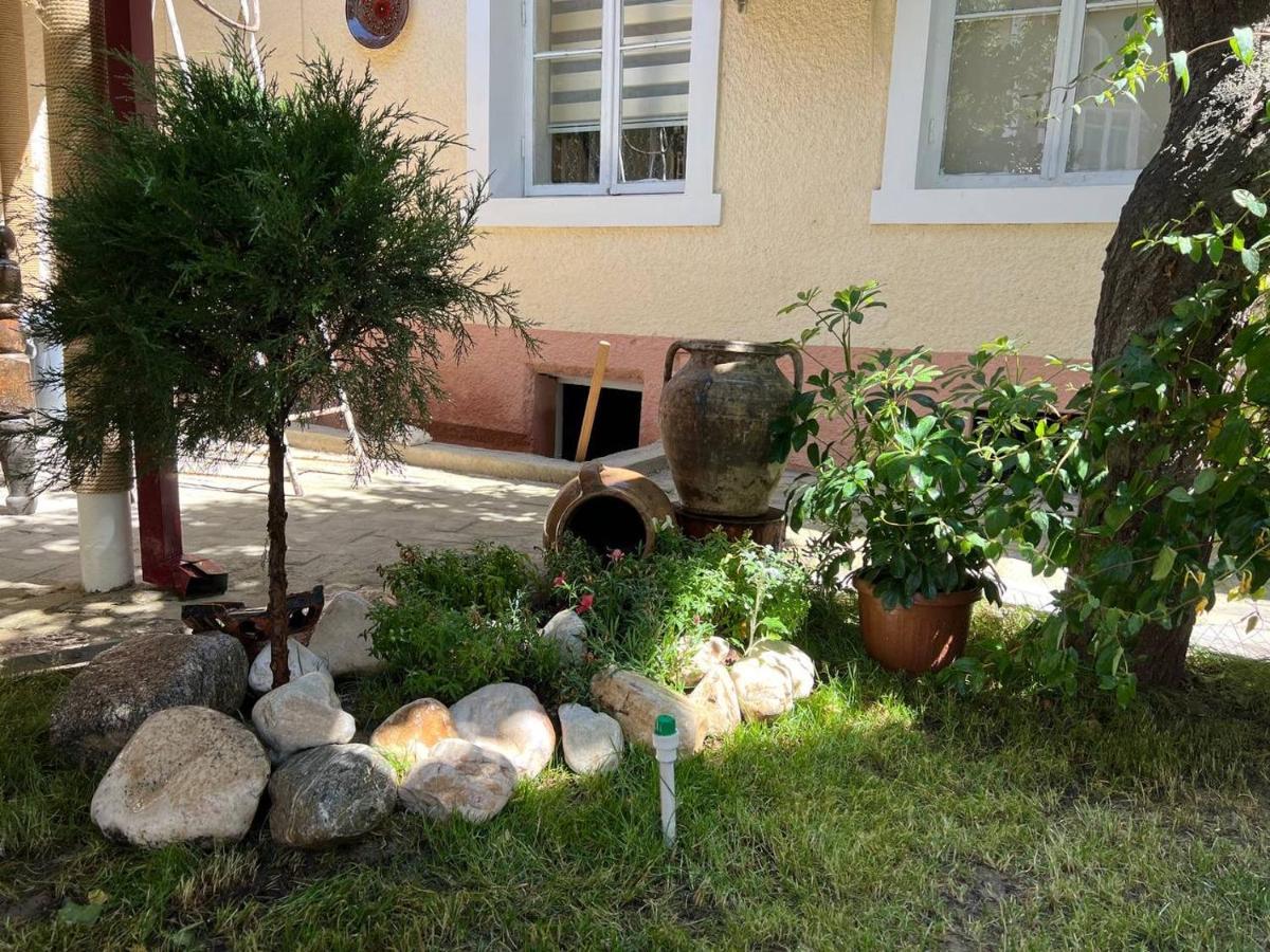Guest House Han Samarkand Esterno foto